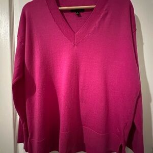 Merino wool!!! 
Banana Republic Pink V-Neck Sweater Soft Knit